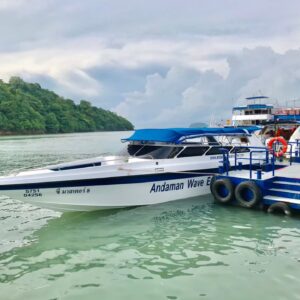 Pic - Speedboat - Andaman Wave - Best Phuket Travel (1)