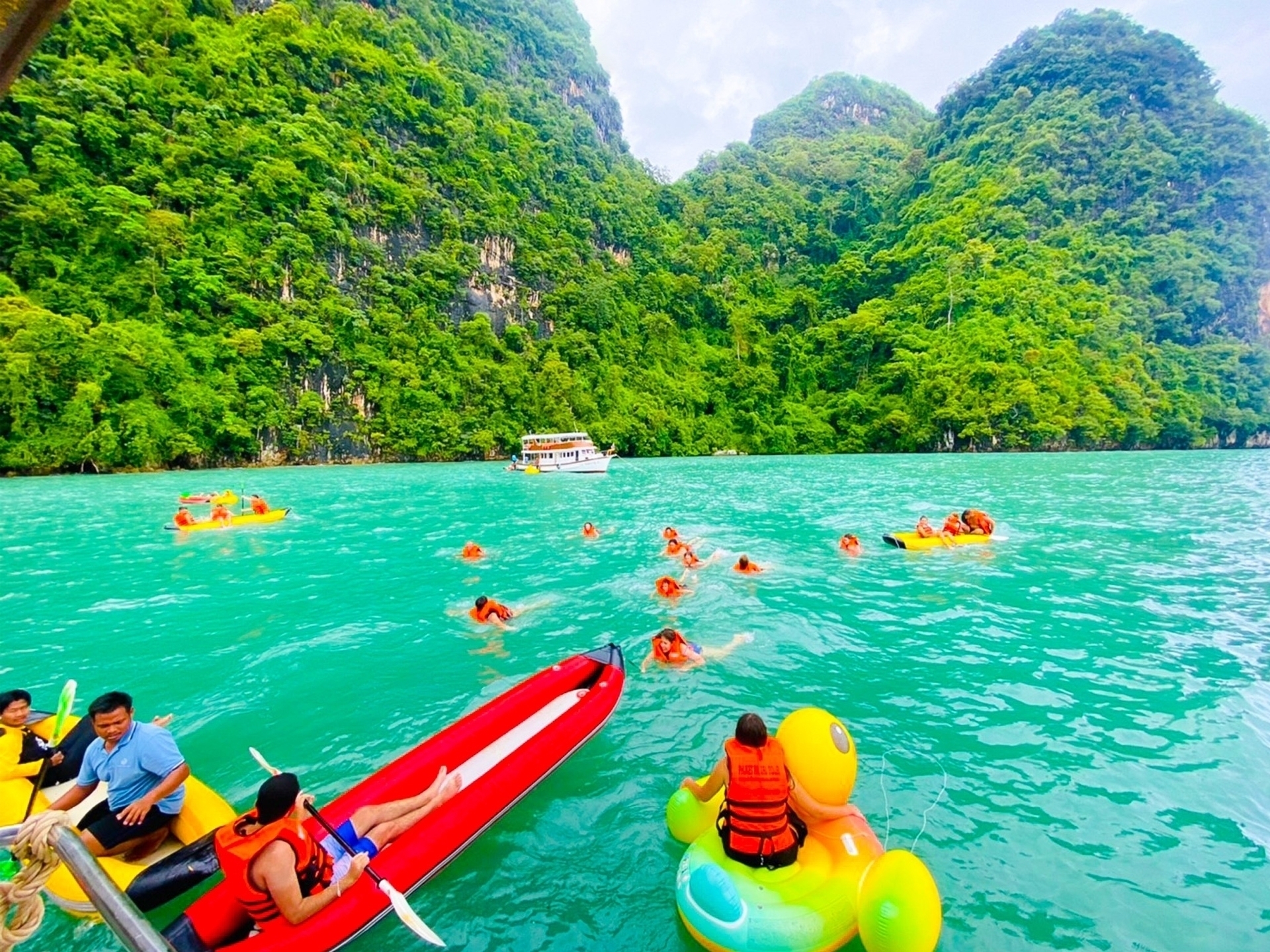 Pic - Phuket Patri - James Bond 4 - Best Phuket Travel