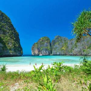 Pic - Maya Bay 1 - SAWANU - Best Phuket Travel