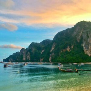 Pic - Arisa - Phi Phi Sunset - Best Phuket Travel (2)