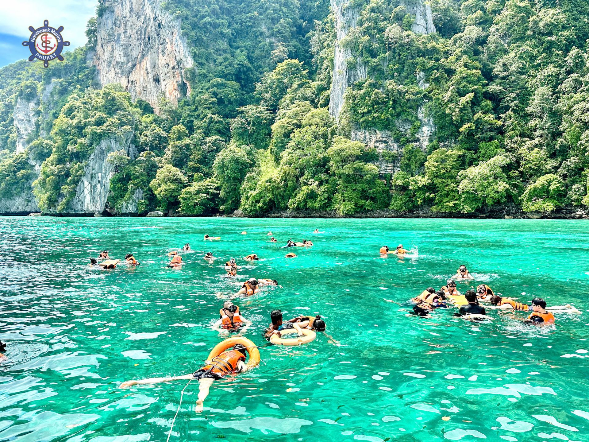 Phi Phi & Khai Islands 5 - Nonthasak Marine - Best Phuket Travel